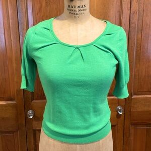 New York & Company Kelly Green Short Sleeve Sweater - XS